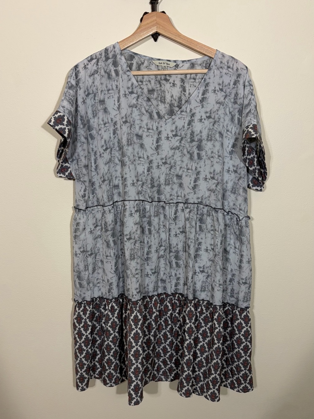 Light Gray Tie-Dye Midi Dress with Patterned Hem